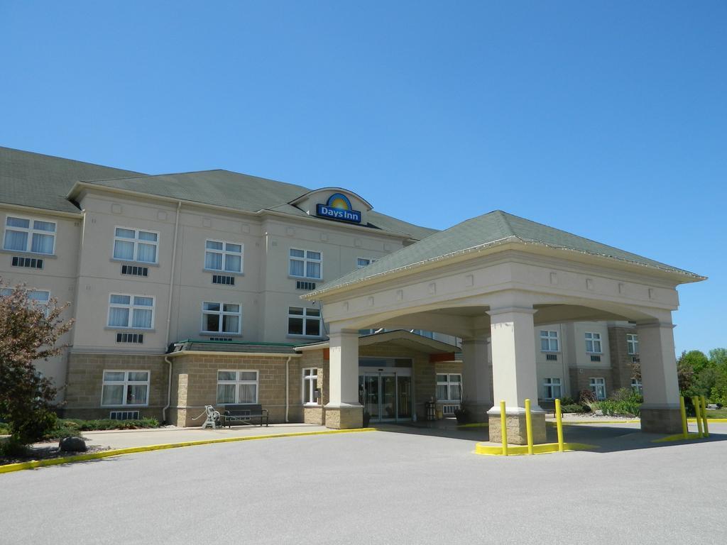 Days Inn By Wyndham Orillia Eksteriør bilde